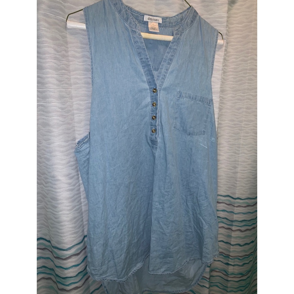 Chambray sleeveless tunic top